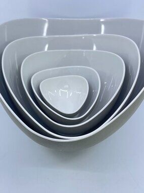 vintage precidio objects melaminr nesting bowls set of 5 white & speckled beige